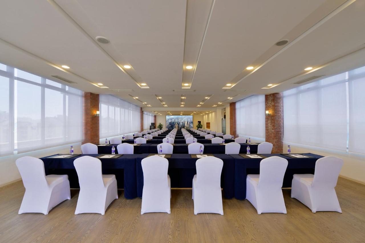 Jinmao Hotel Xi'An Downtown Екстериор снимка